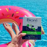 Bioré Daily Make Up Removing Cloths, Facial Cleansing Wipes with Dirt-grabbing Fibers for Deep Pore Cleansing without Oily Residue, 60 Count - Image 3